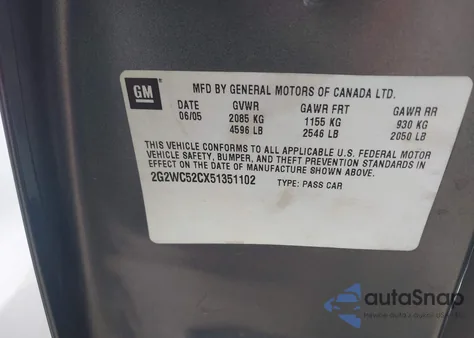 2005 Pontiac Grand Prix Gxp z USA, uszkodzony, nr VIN 2G2WC52CX51351102